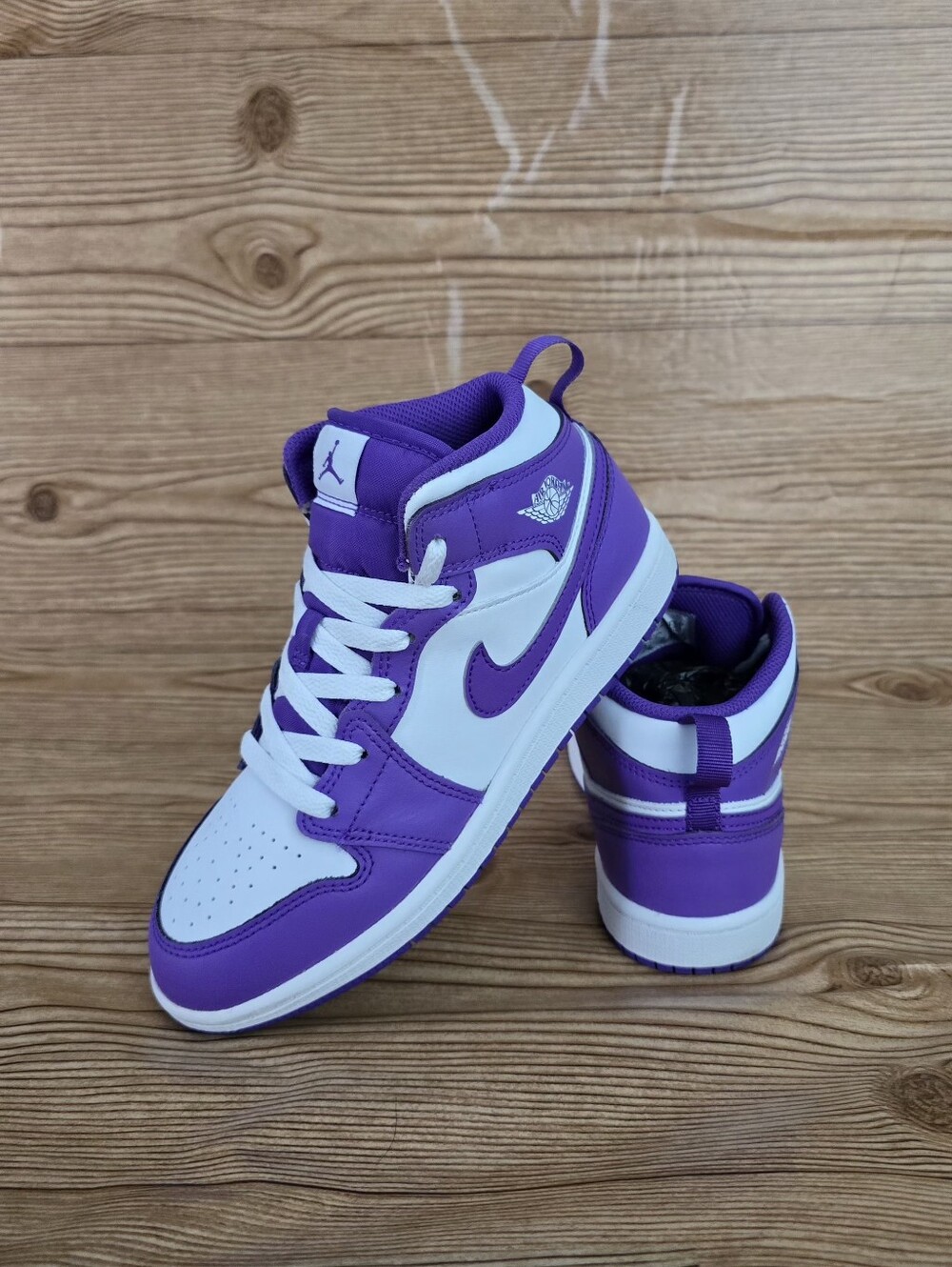 Nike Air Jordan 1 Mid 'Purple Venom'